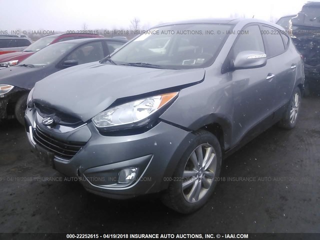 KM8JUCAC1BU259588 - 2011 HYUNDAI TUCSON GLS/LIMITED SILVER photo 2