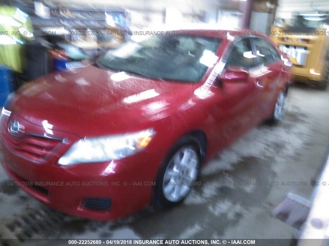 4T4BF3EK1AR078348 - 2010 TOYOTA CAMRY SE/LE/XLE 红色 照片 2
