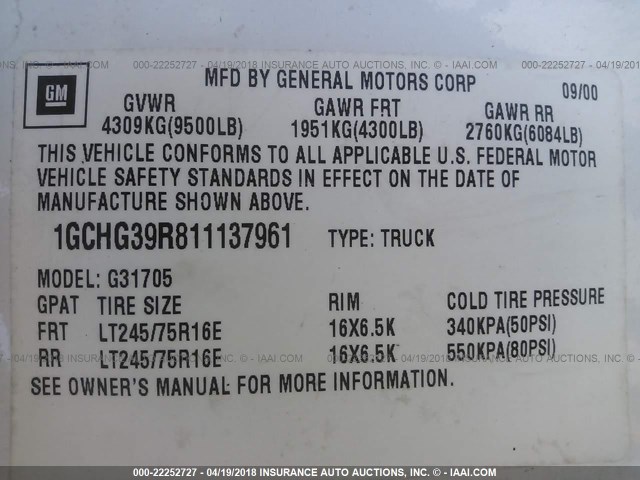 1GCHG39R811137961 - 2001 CHEVROLET EXPRESS G3500  WHITE photo 9