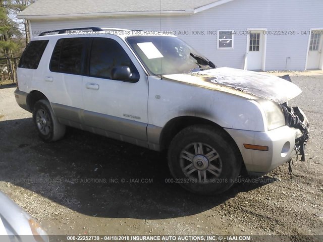 4M2DU86W22ZJ17121 - 2002 MERCURY MOUNTAINEER  WHITE photo 1