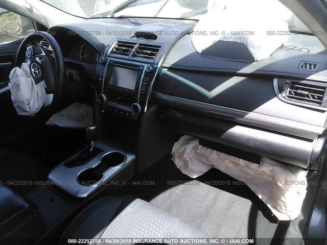 4T1BF1FK9DU710417 - 2013 TOYOTA CAMRY L/SE/LE/XLE 黑色 照片 5