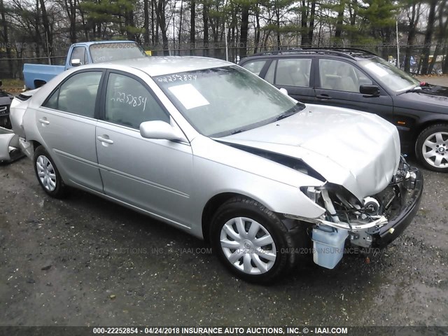 4T1BE32K66U157801 - 2006 TOYOTA CAMRY LE/XLE/SE ვერცხლისფერი ფოტო 1