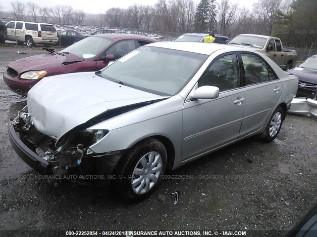 4T1BE32K66U157801 - 2006 TOYOTA CAMRY LE/XLE/SE ვერცხლისფერი ფოტო 2