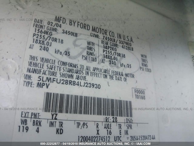 5LMFU28R84LJ23930 - 2004 LINCOLN NAVIGATOR 白色 照片 9