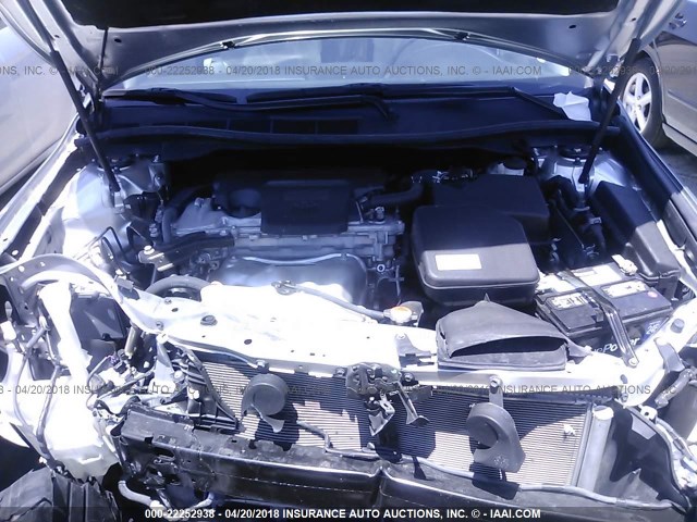 4T1BF1FK3GU146395 - 2016 TOYOTA CAMRY LE/XLE/SE/XSE ვერცხლისფერი ფოტო 10