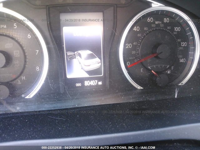 4T1BF1FK3GU146395 - 2016 TOYOTA CAMRY LE/XLE/SE/XSE ვერცხლისფერი ფოტო 7