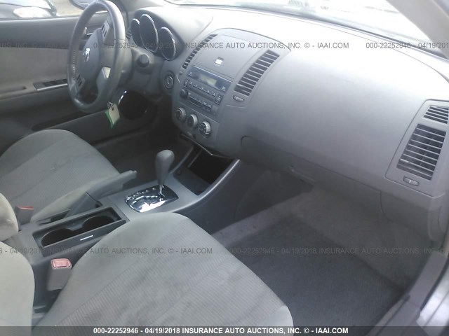 1N4AL11DX5N454811 - 2005 NISSAN ALTIMA S/SL SILVER photo 5