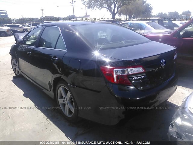 4T1BF1FK7EU329036 - 2014 TOYOTA CAMRY L/SE/LE/XLE 黑色 照片 3