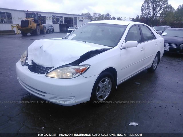 4T1BF32K13U039471 - 2003 TOYOTA CAMRY LE/XLE/SE თეთრი ფოტო 2