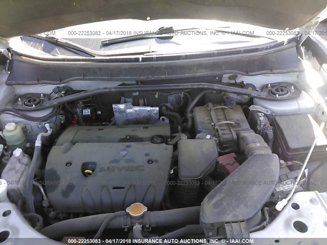 JA4AS2AW7AZ004339 - 2010 MITSUBISHI OUTLANDER ES 银色 照片 10