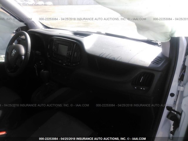 ZFBERFBB2H6H16216 - 2017 RAM PROMASTER CITY SLT Սպիտակ լուսանկար 5