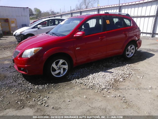 5Y2SL63825Z467590 - 2005 PONTIAC VIBE RED photo 2