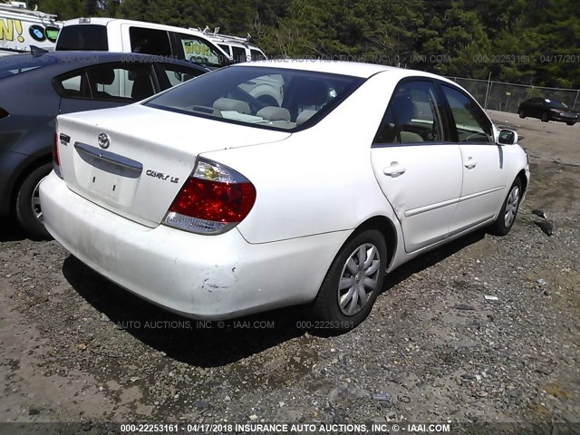 4T1BE32K55U418656 - 2005 TOYOTA CAMRY LE/XLE/SE WHITE photo 4