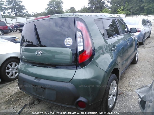 KNDJN2A20E7048677 - 2014 KIA SOUL GREEN photo 4