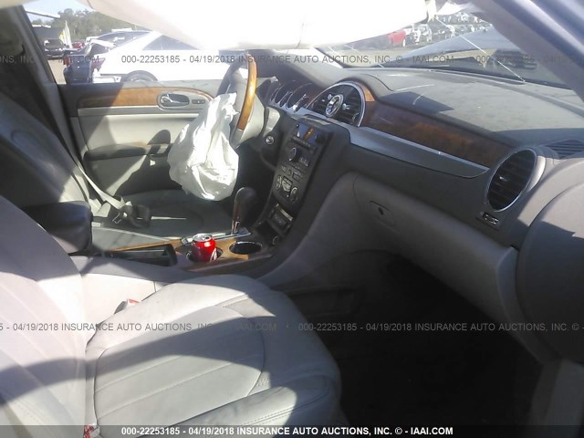 5GALRBED9AJ102713 - 2010 BUICK ENCLAVE CXL 银色 照片 5