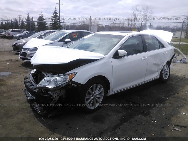 4T1BF1FK8DU688393 - 2013 TOYOTA CAMRY L/SE/LE/XLE WHITE photo 2