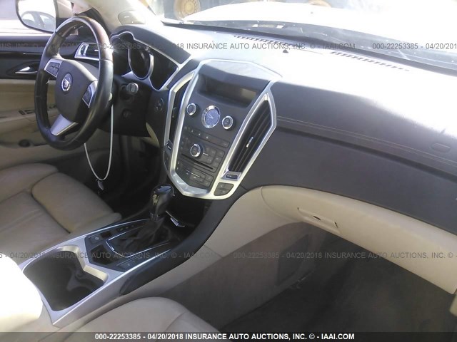 3GYFNBEY9BS559428 - 2011 CADILLAC SRX PERFORMANCE COLLECTION TAN photo 5