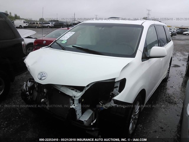 5TDYK3DCXES509889 - 2014 TOYOTA SIENNA XLE/LIMITED WHITE photo 2