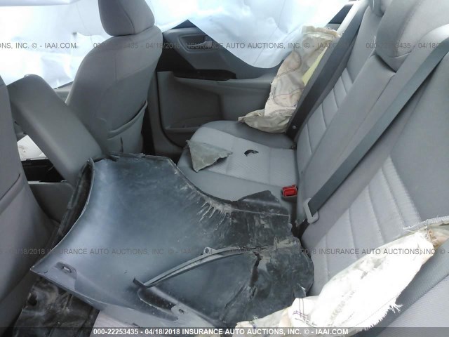 4T1BF1FKXHU672315 - 2017 TOYOTA CAMRY LE/XLE/SE/XSE GRAY photo 8