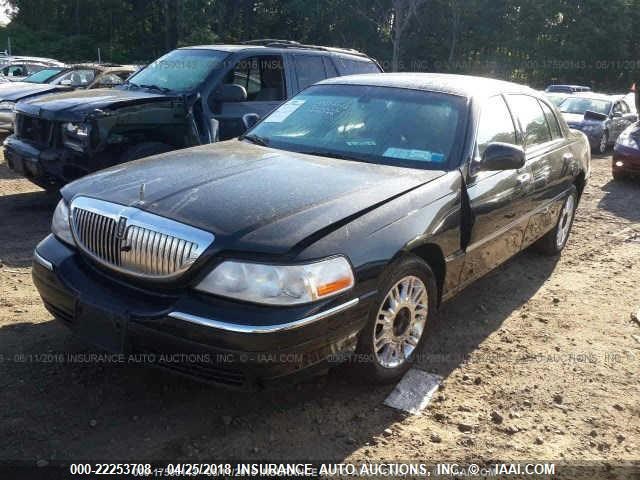 2LNBL8EV7AX620541 - 2010 LINCOLN TOWN CAR EXECUTIVE L BLACK photo 2