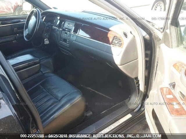 2LNBL8EV7AX620541 - 2010 LINCOLN TOWN CAR EXECUTIVE L BLACK photo 5