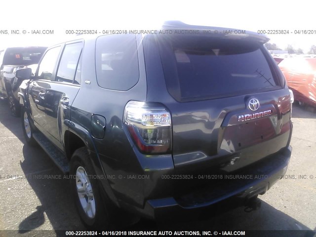 JTEBU5JR7H5450357 - 2017 TOYOTA 4RUNNER SR5 PREM/LTDL/TRAIL/TRD BLACK photo 3