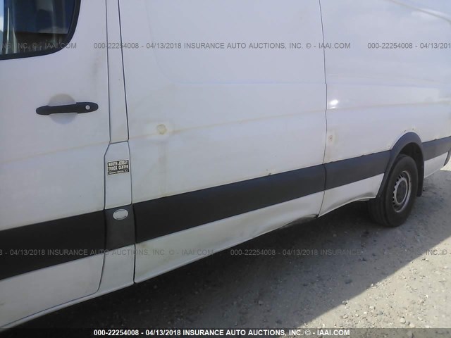 WDYPE8CC2B5509229 - 2011 FREIGHTLINER Sprinter 2500 WHITE photo 6