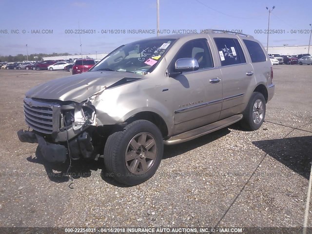 1A8HW58268F151124 - 2008 CHRYSLER ASPEN LIMITED GOLD photo 2