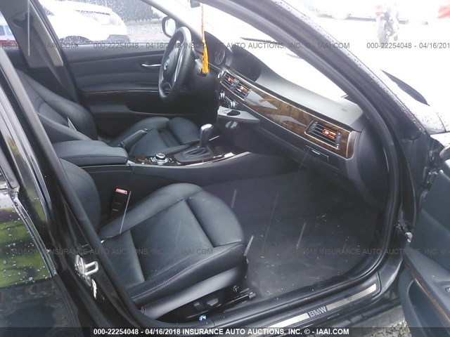 WBAPM5C55BA745117 - 2011 BMW 335 I BLACK photo 5