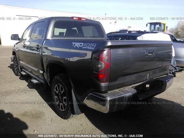 5TFDW5F13EX374839 - 2014 TOYOTA TUNDRA CREWMAX SR5 GRAY photo 3