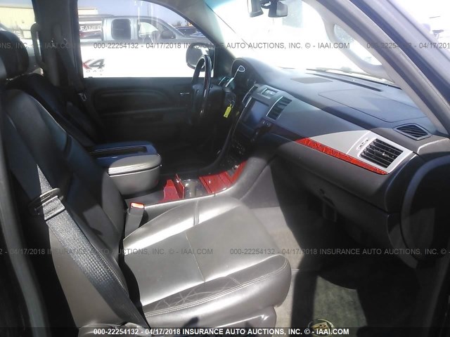 1GYS3BEF0DR100541 - 2013 CADILLAC ESCALADE LUXURY შავი ფოტო 5