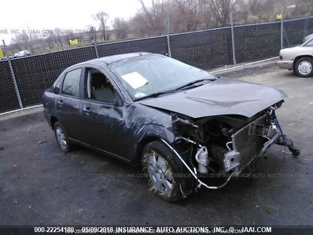 1FAFP34N37W172811 - 2007 FORD FOCUS ZX4/S/SE/SES GRAY photo 1