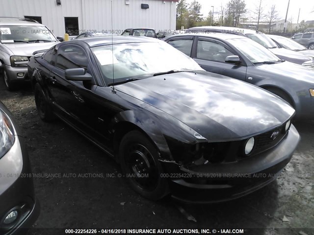 1ZVFT82H855201283 - 2005 FORD MUSTANG GT BLACK photo 1