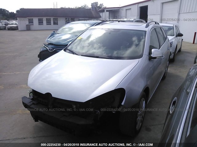 3VWTL7AJ3AM646990 - 2010 VOLKSWAGEN JETTA TDI SILVER photo 2