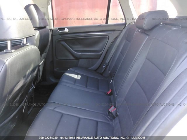 3VWTL7AJ3AM646990 - 2010 VOLKSWAGEN JETTA TDI SILVER photo 8