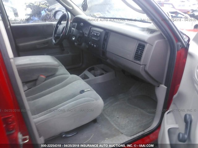 1B7HG2AX91S226341 - 2001 DODGE DAKOTA QUAD RED photo 5