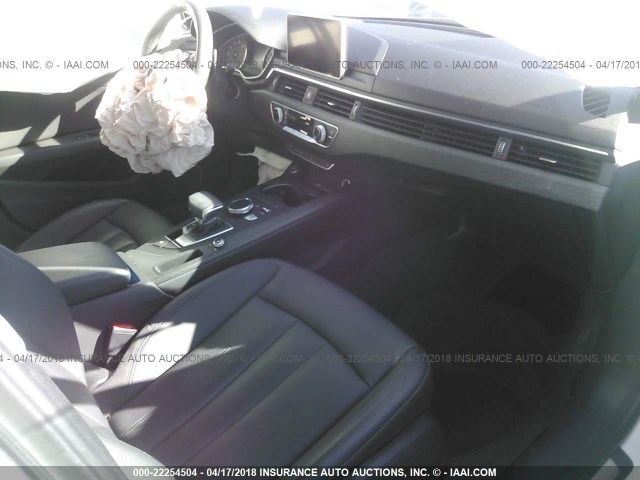 WAUGNAF44HN011983 - 2017 AUDI A4 PREMIUM WHITE photo 5