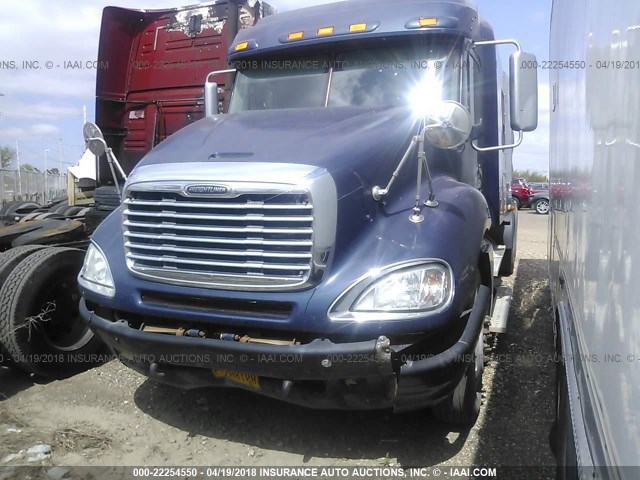 1FUJA6CV97LX25691 - 2007 FREIGHTLINER CONVENTIONAL COLUMBIA BLACK photo 2