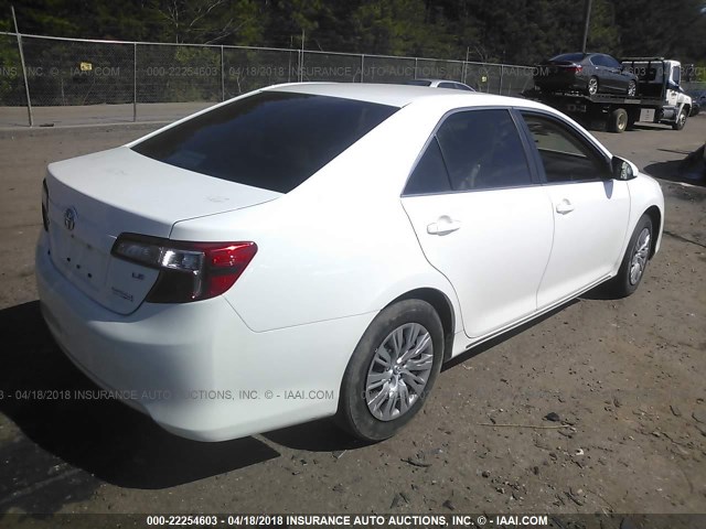 4T1BF1FK8DU254166 - 2013 TOYOTA CAMRY L/SE/LE/XLE WHITE photo 4