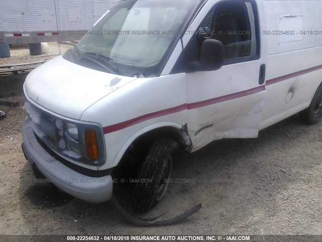 1GCGG25R4Y1184684 - 2000 CHEVROLET EXPRESS G2500  WHITE photo 6