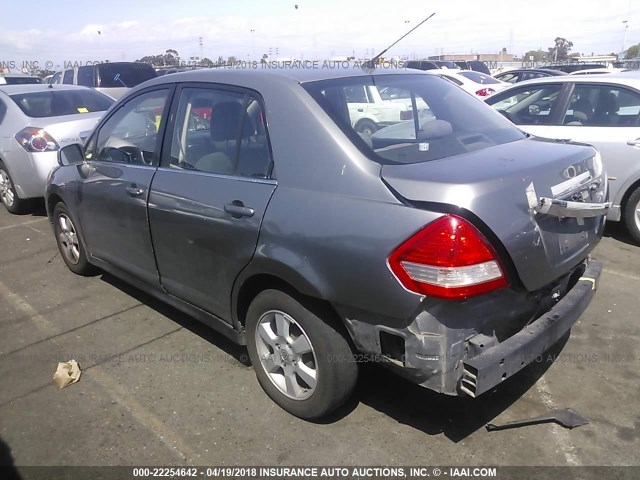 3N1BC11E88L384269 - 2008 NISSAN VERSA S/SL GRAY photo 3