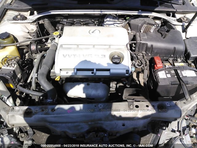 JTHBA30G355080343 - 2005 LEXUS ES 330 SILVER photo 10