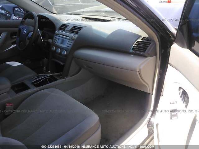 4T1BE46K78U196982 - 2008 TOYOTA CAMRY CE/LE/XLE/SE BLACK photo 5