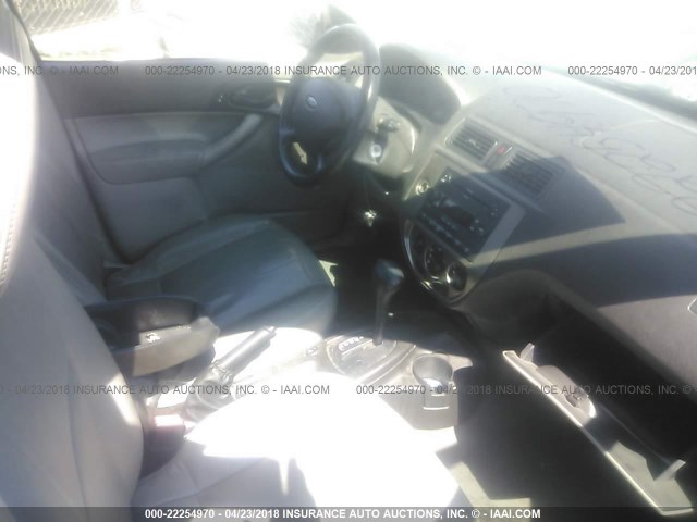 1FAHP34N77W107131 - 2007 FORD FOCUS ZX4/S/SE/SES 黑色 照片 5