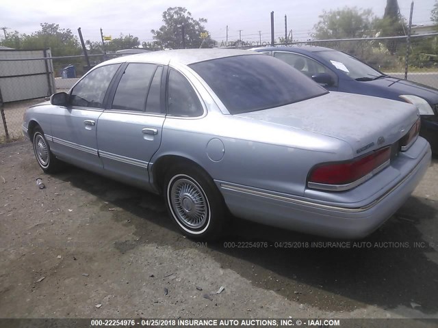 2FALP73W7VX195921 - 1997 FORD CROWN VICTORIA  BLUE photo 3