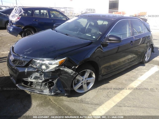 4T1BF1FK1EU423770 - 2014 TOYOTA CAMRY L/SE/LE/XLE 黑色 照片 2