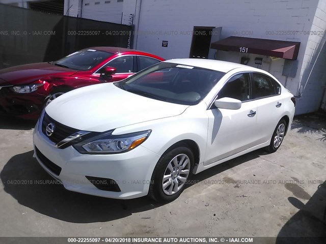 1N4AL3AP7JC199787 - 2018 NISSAN ALTIMA 2.5/S/SV/SL/SR WHITE photo 2