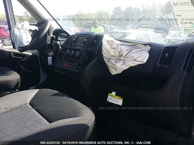 3C6TRVDGXHE511149 - 2017 RAM PROMASTER 2500 2500 HIGH WHITE photo 5