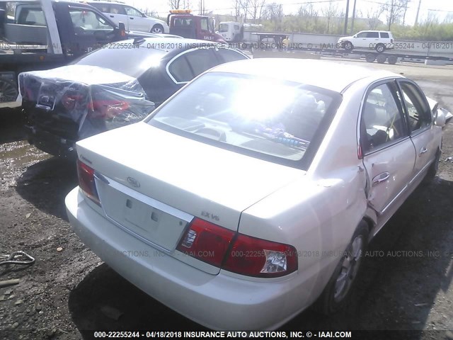 KNAGD128945313100 - 2004 KIA OPTIMA LX/EX WHITE photo 4