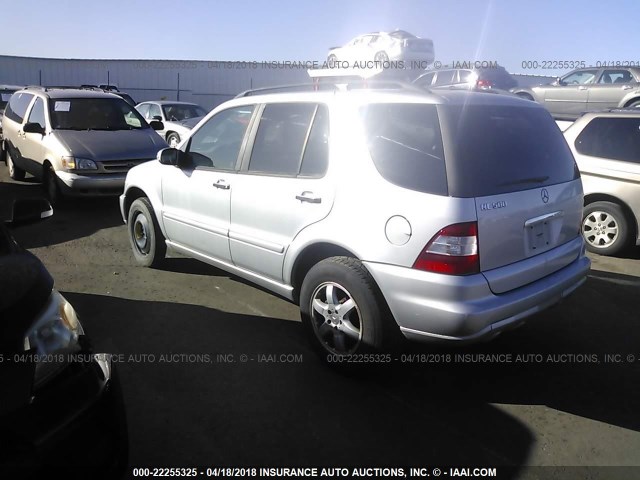 4JGAB75E84A465455 - 2004 MERCEDES-BENZ ML 500 SILVER photo 3